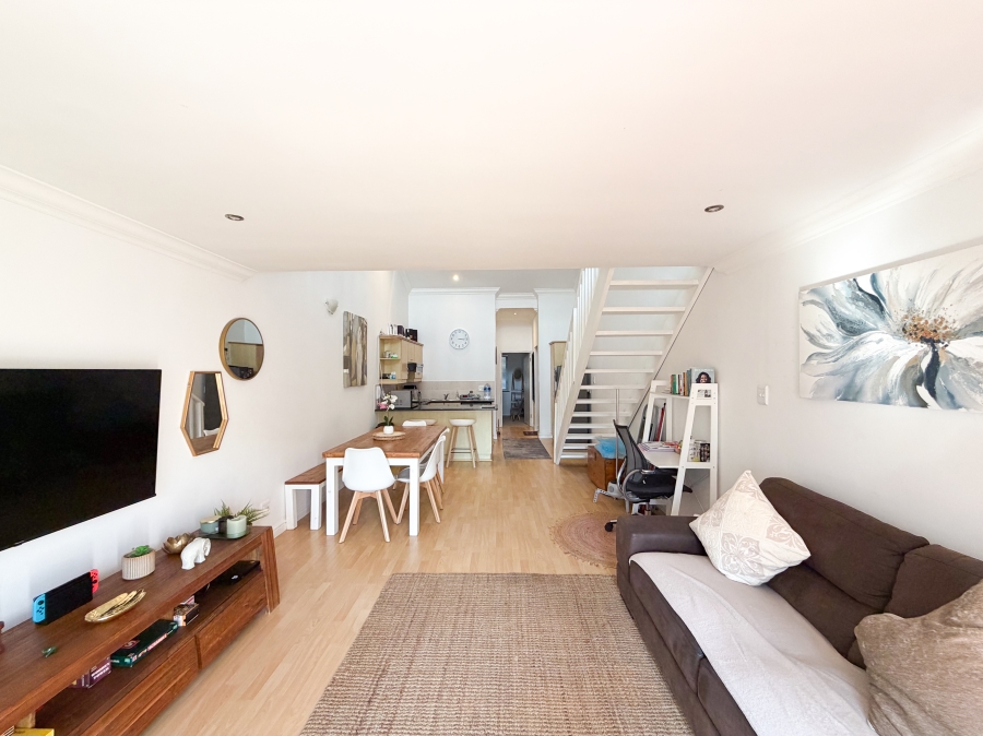 To Let 2 Bedroom Property for Rent in Wynberg Upper Western Cape